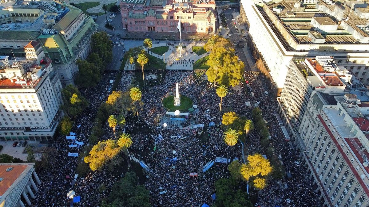 Argentina vive desde hace 20 años una de sus protestas mayoritarias contra la ‘motosierra’ de Milei
