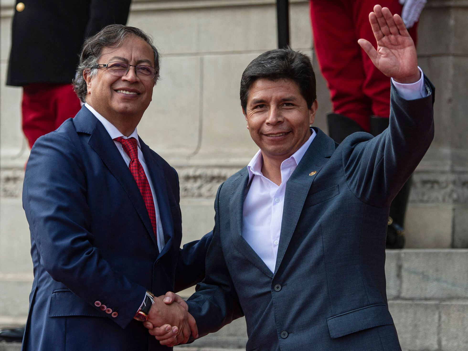 Petro viajará a Perú para la cumbre de la Alianza del Pacífico en apoyo a Castillo | EL PAÍS América Colombia